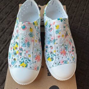 Native Jefferson Minnie Mouse Disney shoes